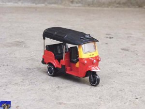 Tuk Tuk_0-0.jpg