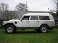 Lamborghini_LM002_2.jpg